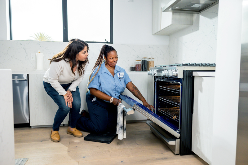 Servicing a gas oven
