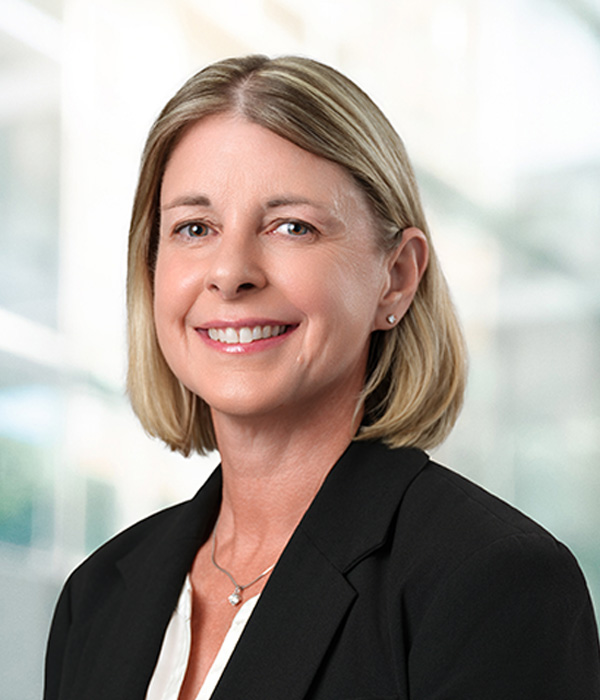 Jennifer Walker, Vicepresidenta, Servicios al Cliente y Habilitación Digital